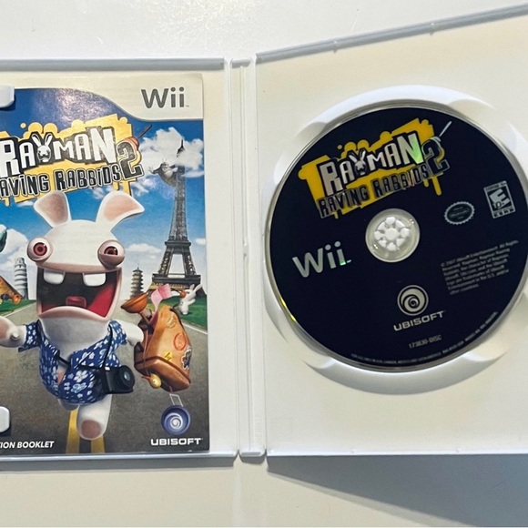 Rayman Raving Rabbids 2 Nintendo Wii Game Complete With Manual - Picture 2 of 4